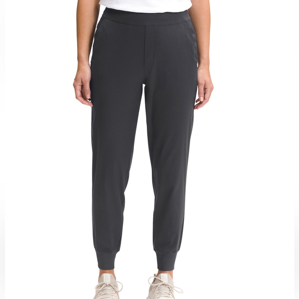 The North Face Women's Aphrodite Jogger Pants